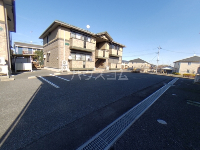 17/25 駐車場
