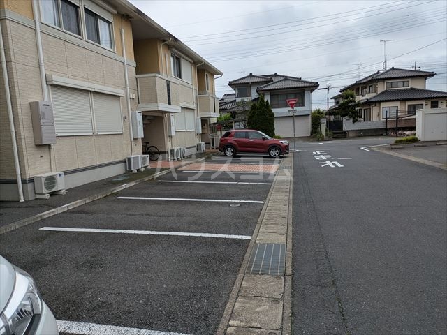 3/5 駐車場