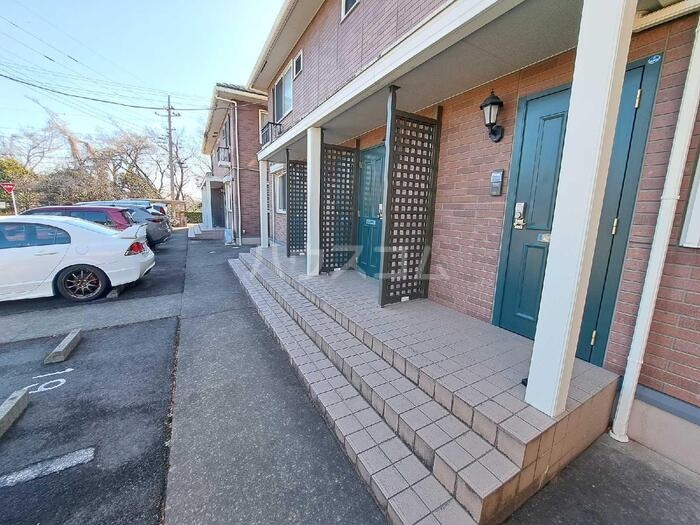 20/23 エントランス