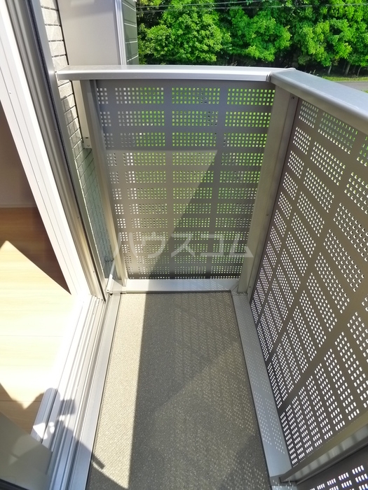 16/28 バルコニー