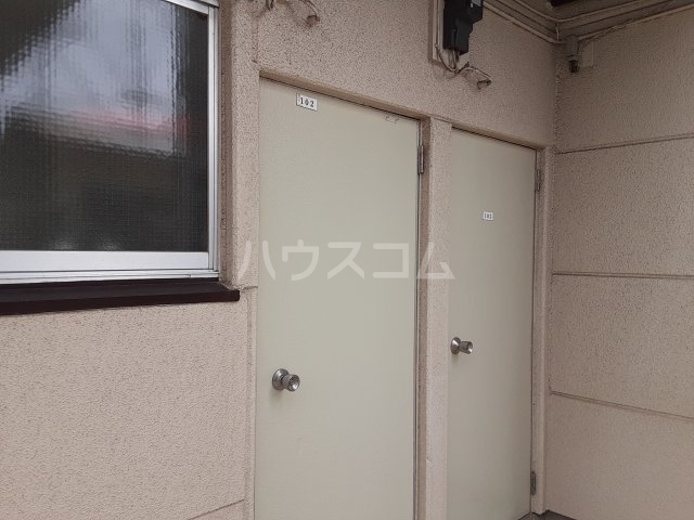 15/22 エントランス