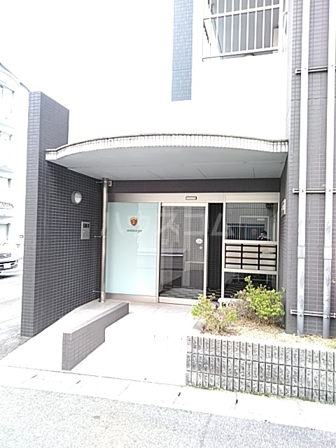 20/30 エントランス