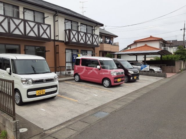 25/26 駐車場