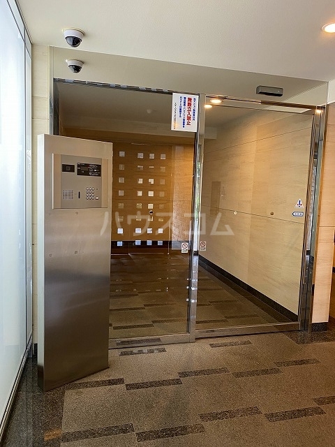 29/30 エントランス