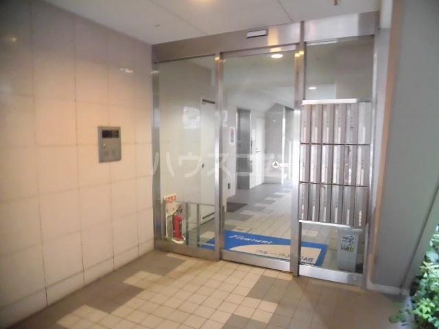 16/22 エントランス