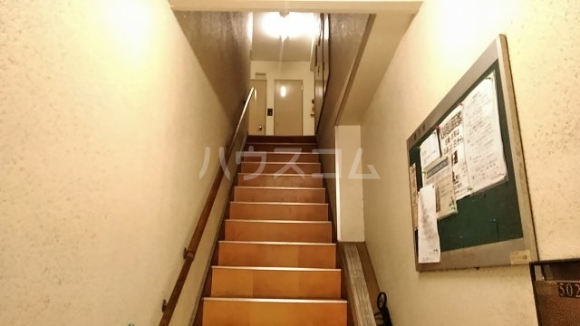 26/30 エントランス