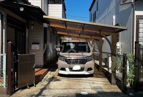 22/23 駐車場
