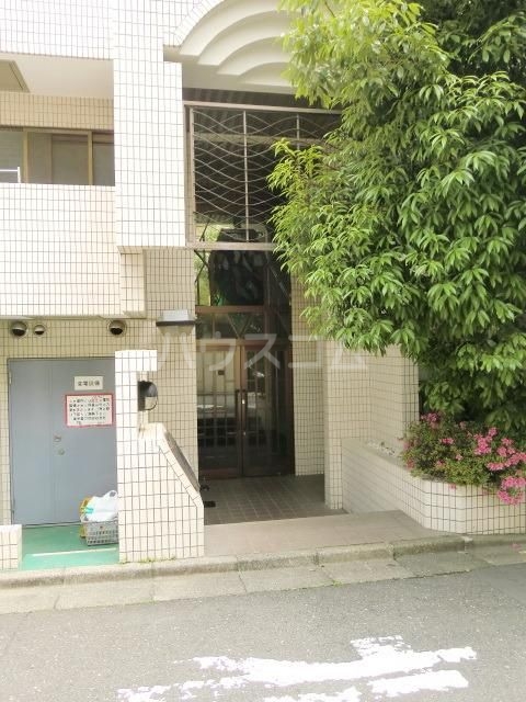 2/10 エントランス