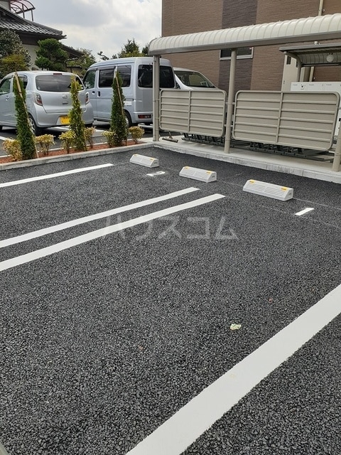 14/20 駐車場