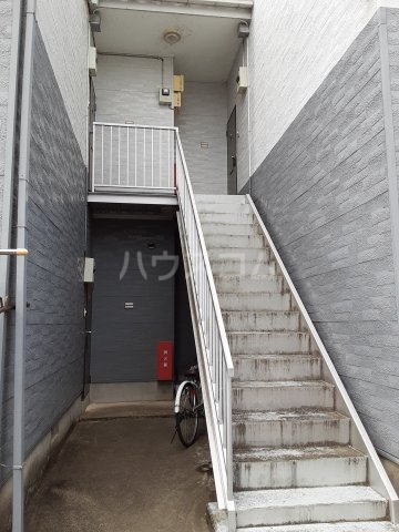 18/20 エントランス