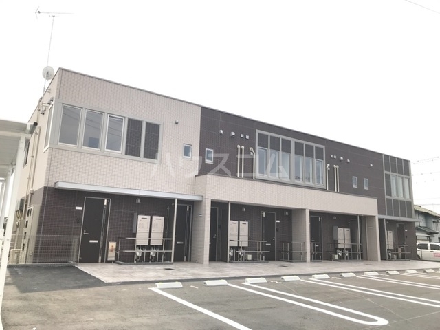 24/25 駐車場