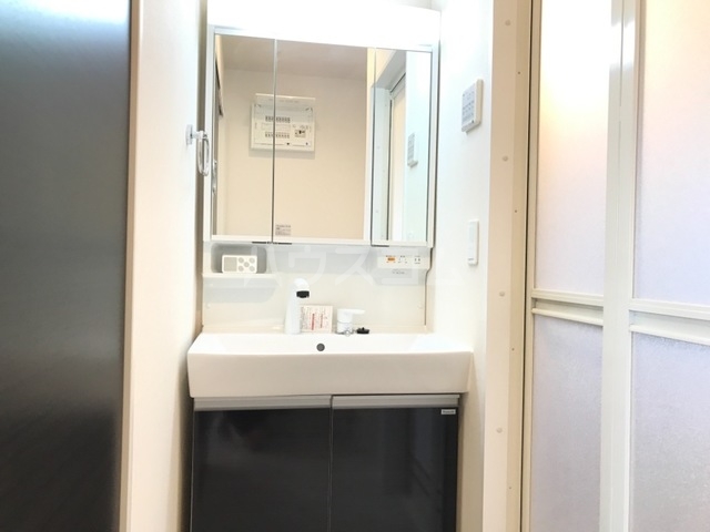 17/25 洗面