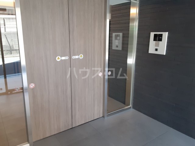 2/11 エントランス