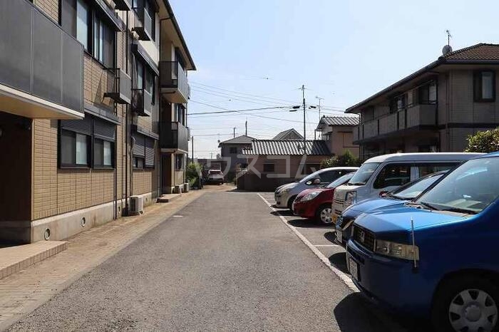 18/22 駐車場