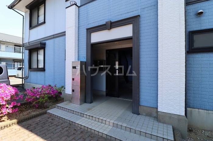 16/21 エントランス