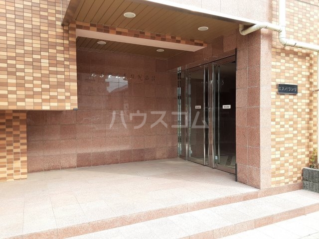 21/28 エントランス