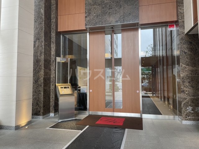 29/30 エントランス