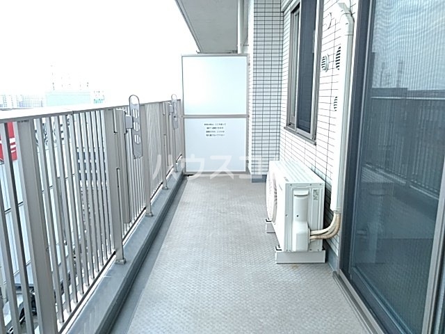 18/23 バルコニー