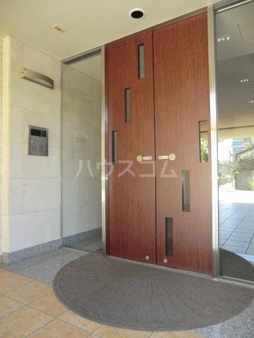 16/25 エントランス