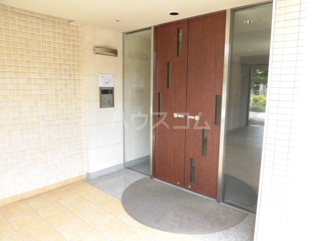 22/30 エントランス