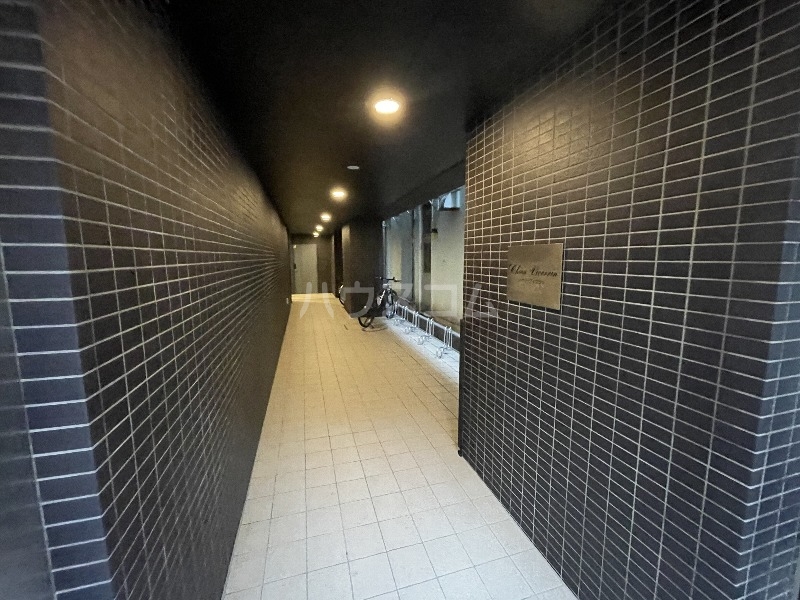 21/24 エントランス