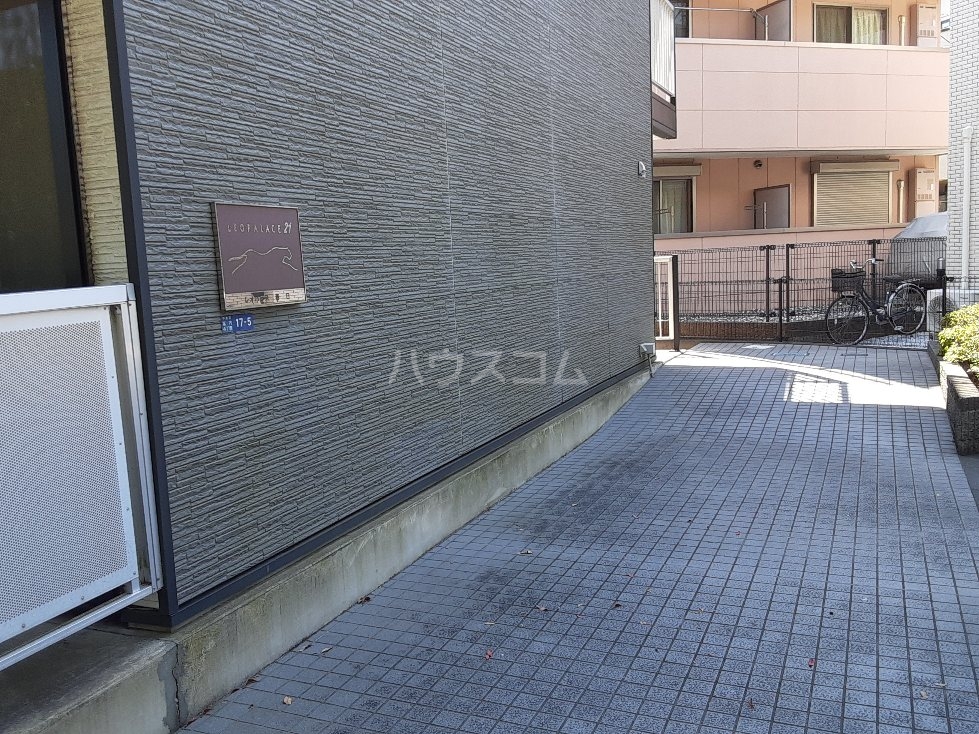 14/22 エントランス