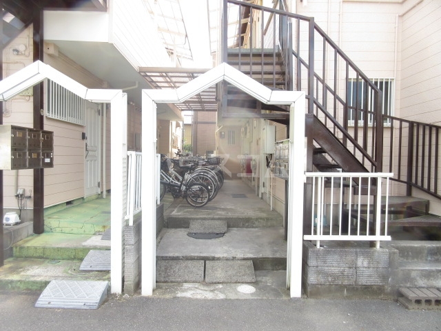 15/18 エントランス