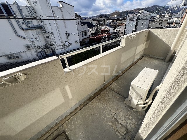 23/30 バルコニー