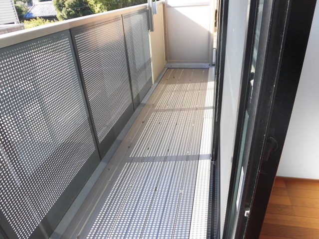 15/22 バルコニー