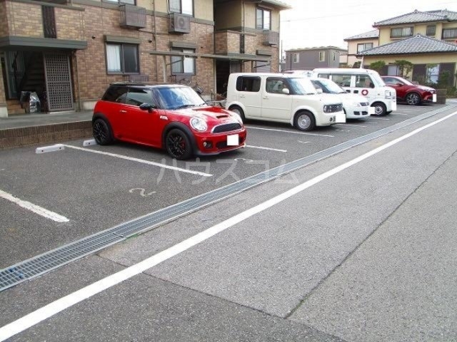 9/10 駐車場