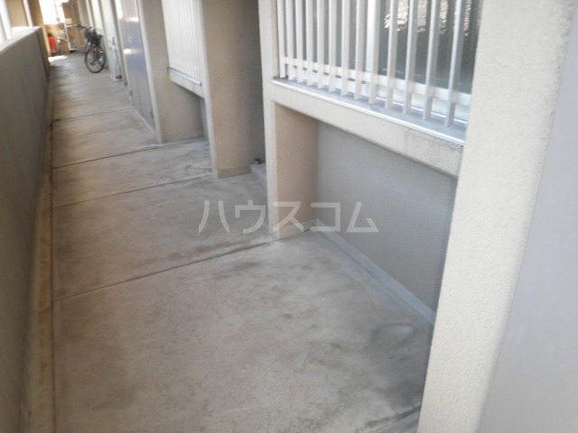 21/26 バルコニー