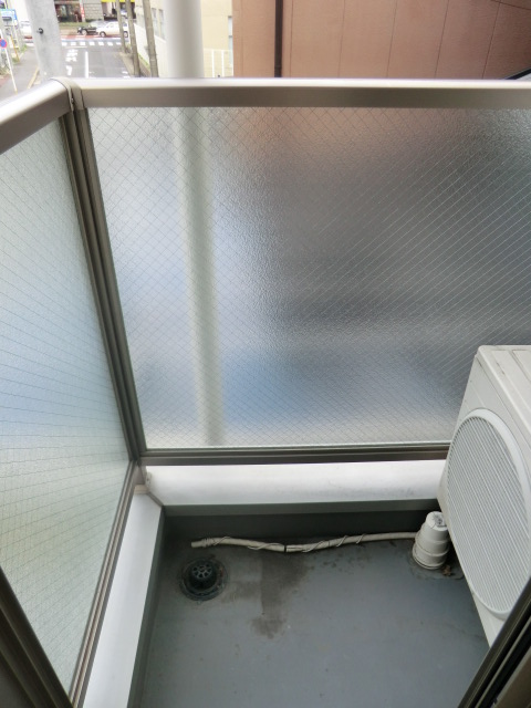 16/28 バルコニー