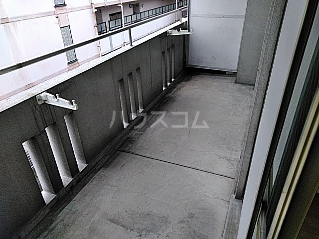 16/25 バルコニー