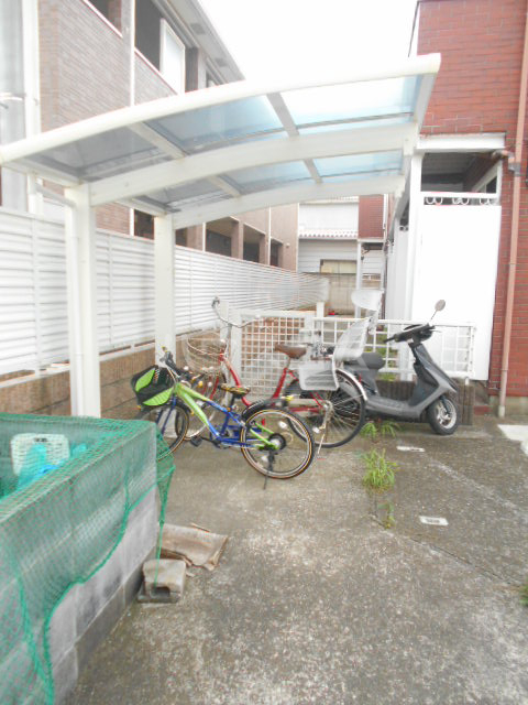 13/24 エントランス