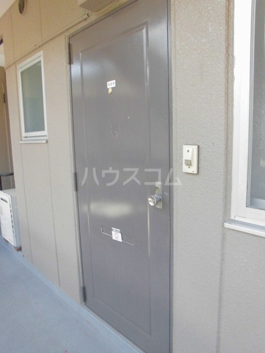 17/23 エントランス