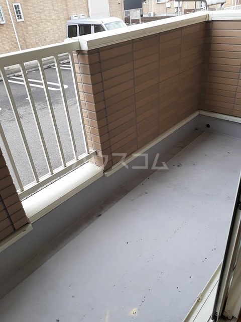 13/19 バルコニー