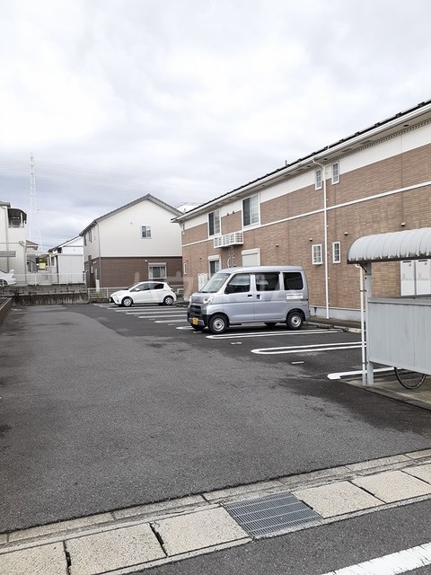 14/19 駐車場