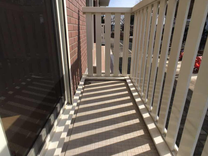 16/27 バルコニー