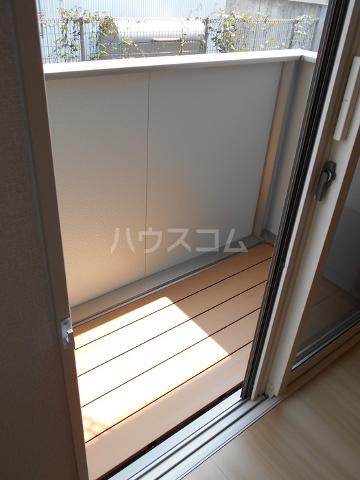 13/18 バルコニー