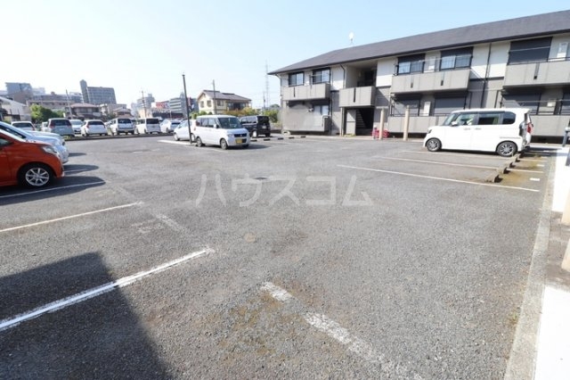 16/16 駐車場
