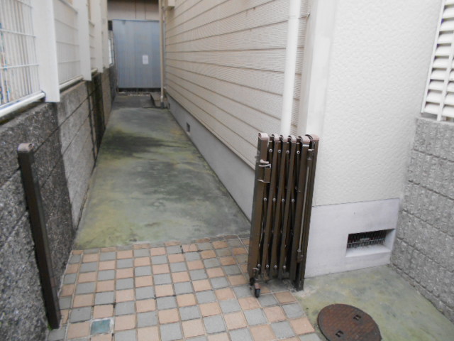 19/26 エントランス