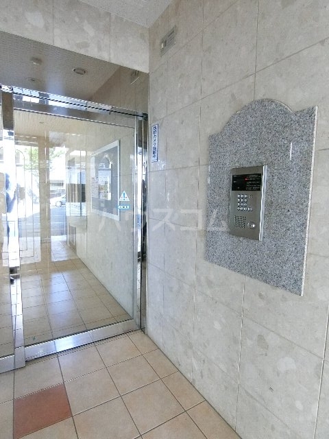 14/24 エントランス