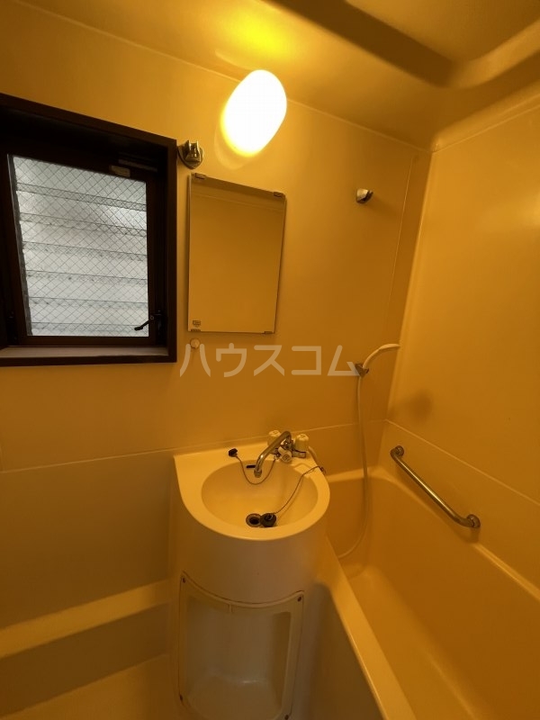 13/28 洗面