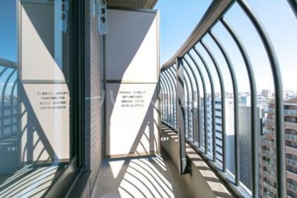 13/23 バルコニー