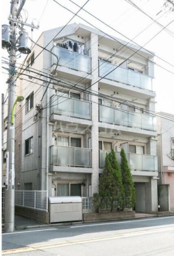 2/4 エントランス