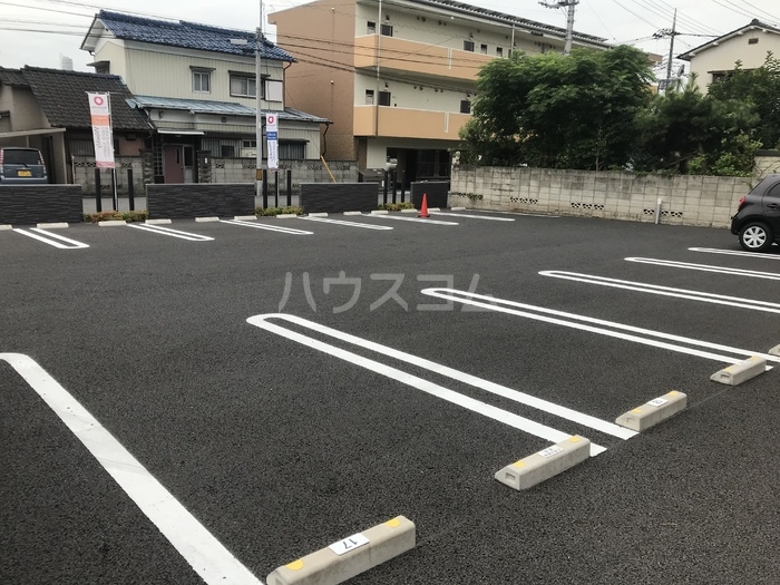 17/18 駐車場
