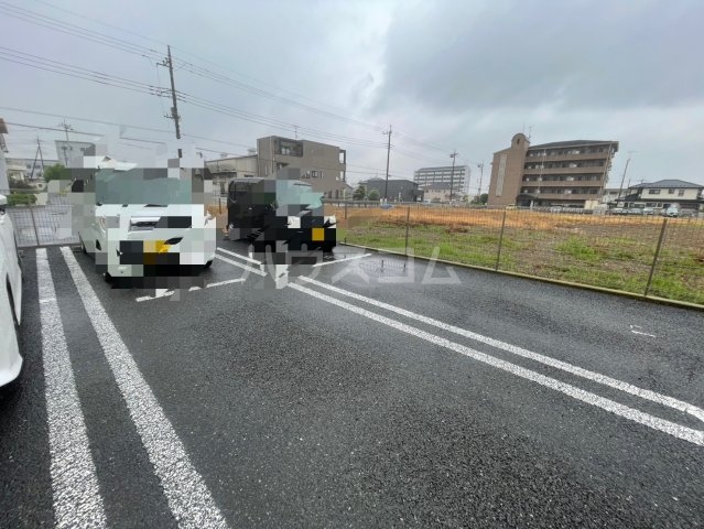 19/23 駐車場