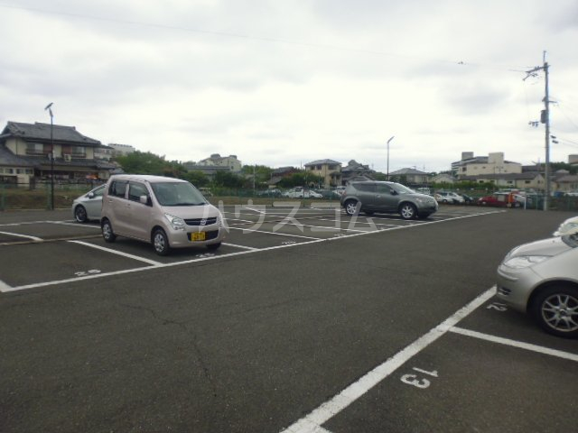 26/30 駐車場
