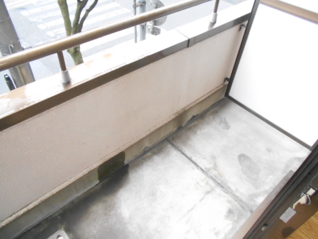 13/30 バルコニー