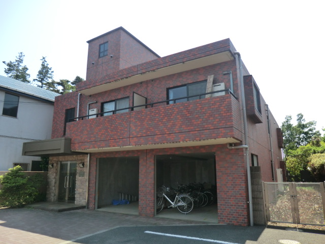 14/23 エントランス